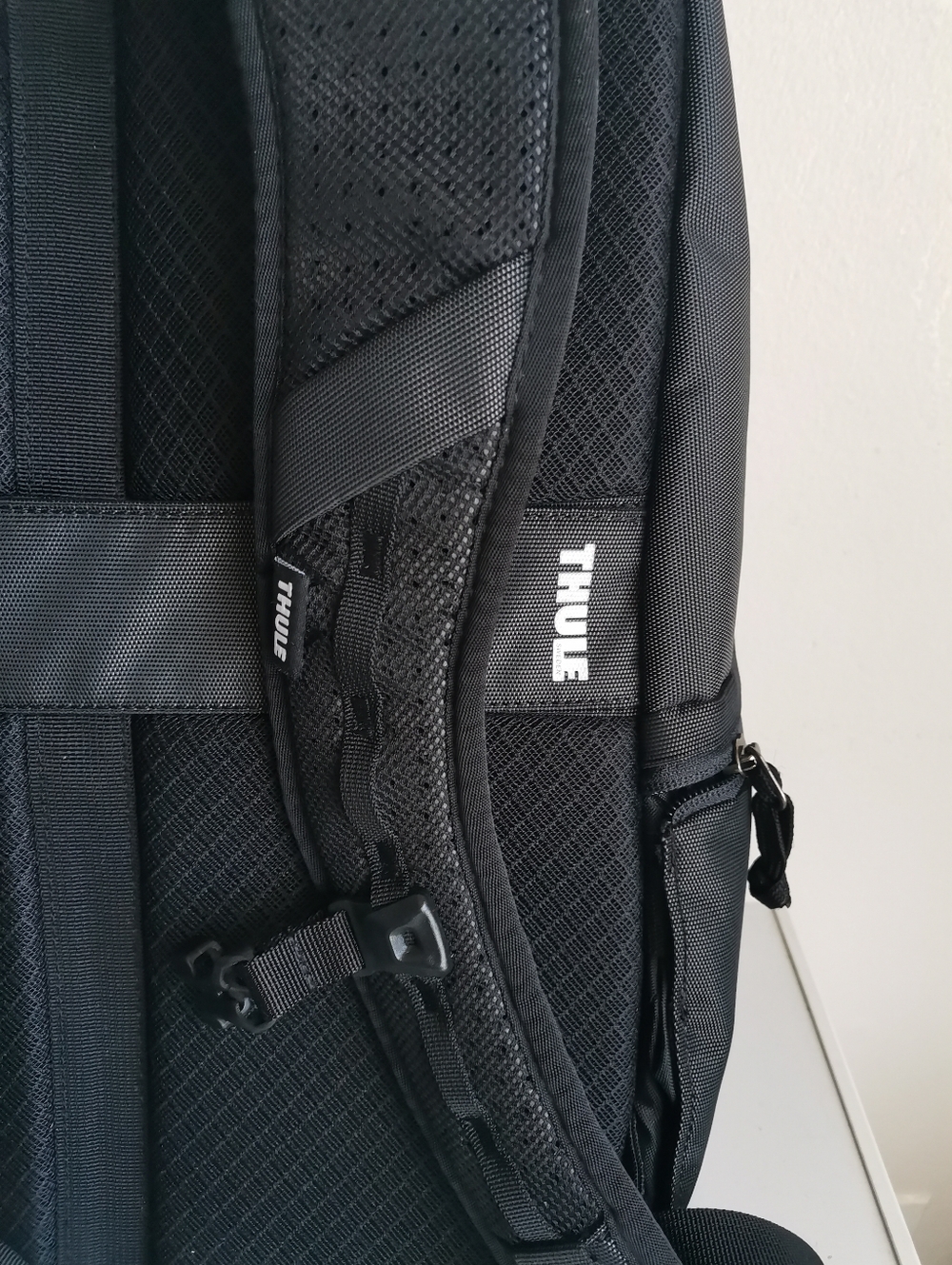 Thule Backpack - Picture 4 of 5